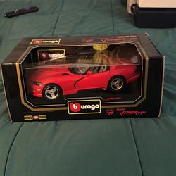 Burago Dodge Viper RT/10 1992  1:18 Diecast & Plastic 3025 Red With Box