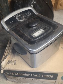 electric deep fryer