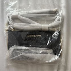 Michael Kors Jet Set Travel Chain Zip Pouchette Black Leather Crossbody Bag