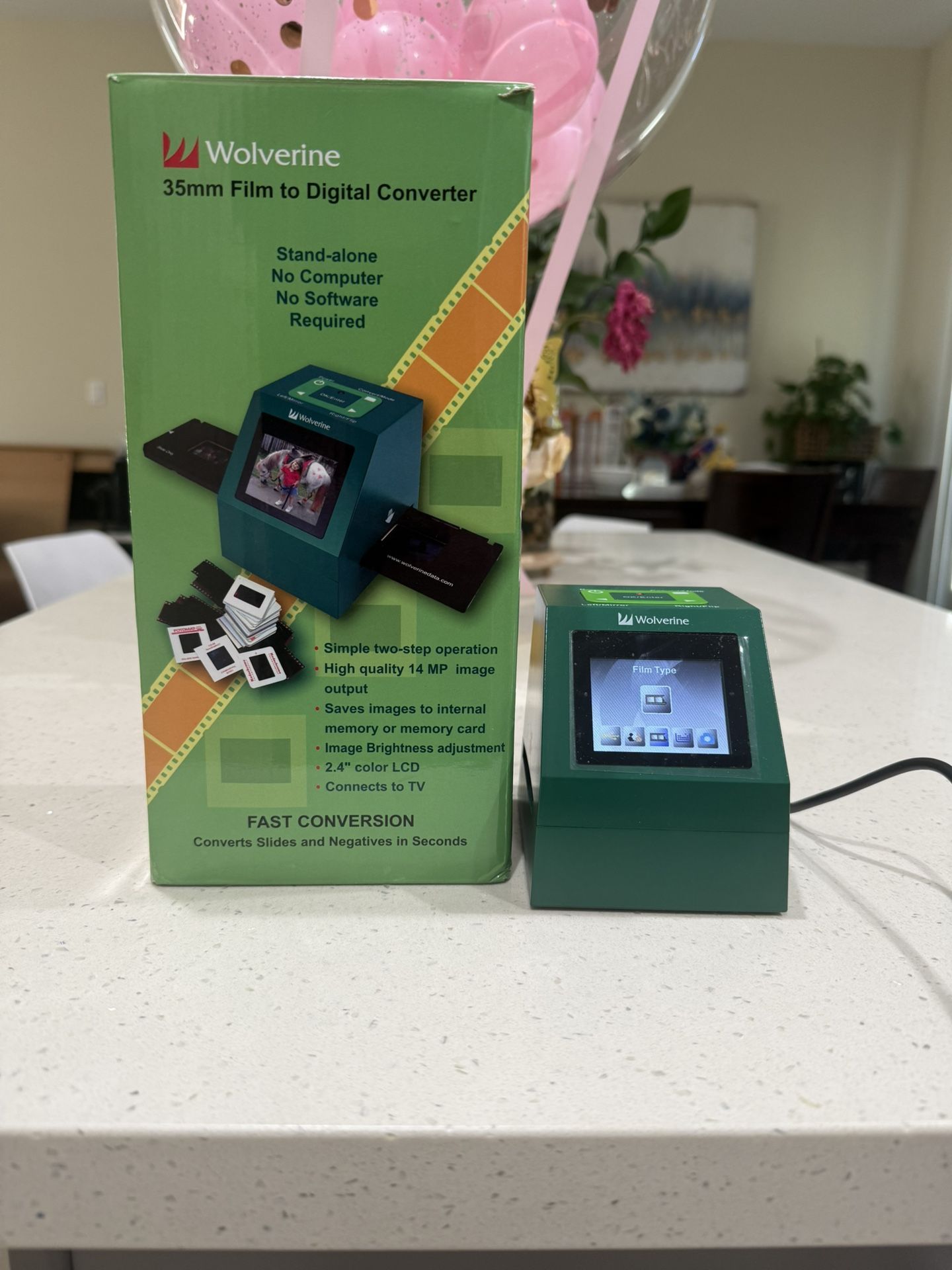 Wolverine 14MP-Green 35mm Film to Digital Converter