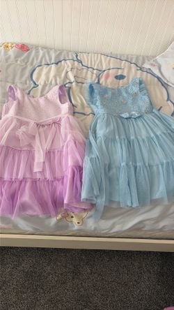 4 dresses sizes 6 and 7