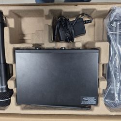 Samson SR212 Wireless Mics & Receiver 