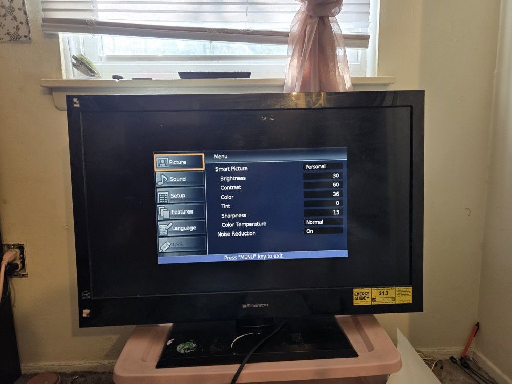 Moving Sale- 30 Inch TV $25