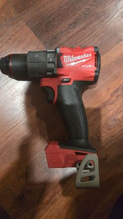 Milwaukee fuel hammer drill