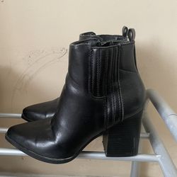 black womens heeled boots