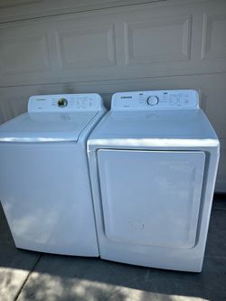 Samsung washer and Gas dryer matching set