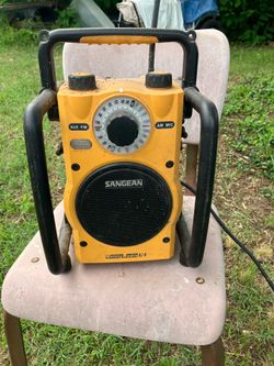 Sangean Utility Radio U1, a highly durable, analog AM/FM portable work site