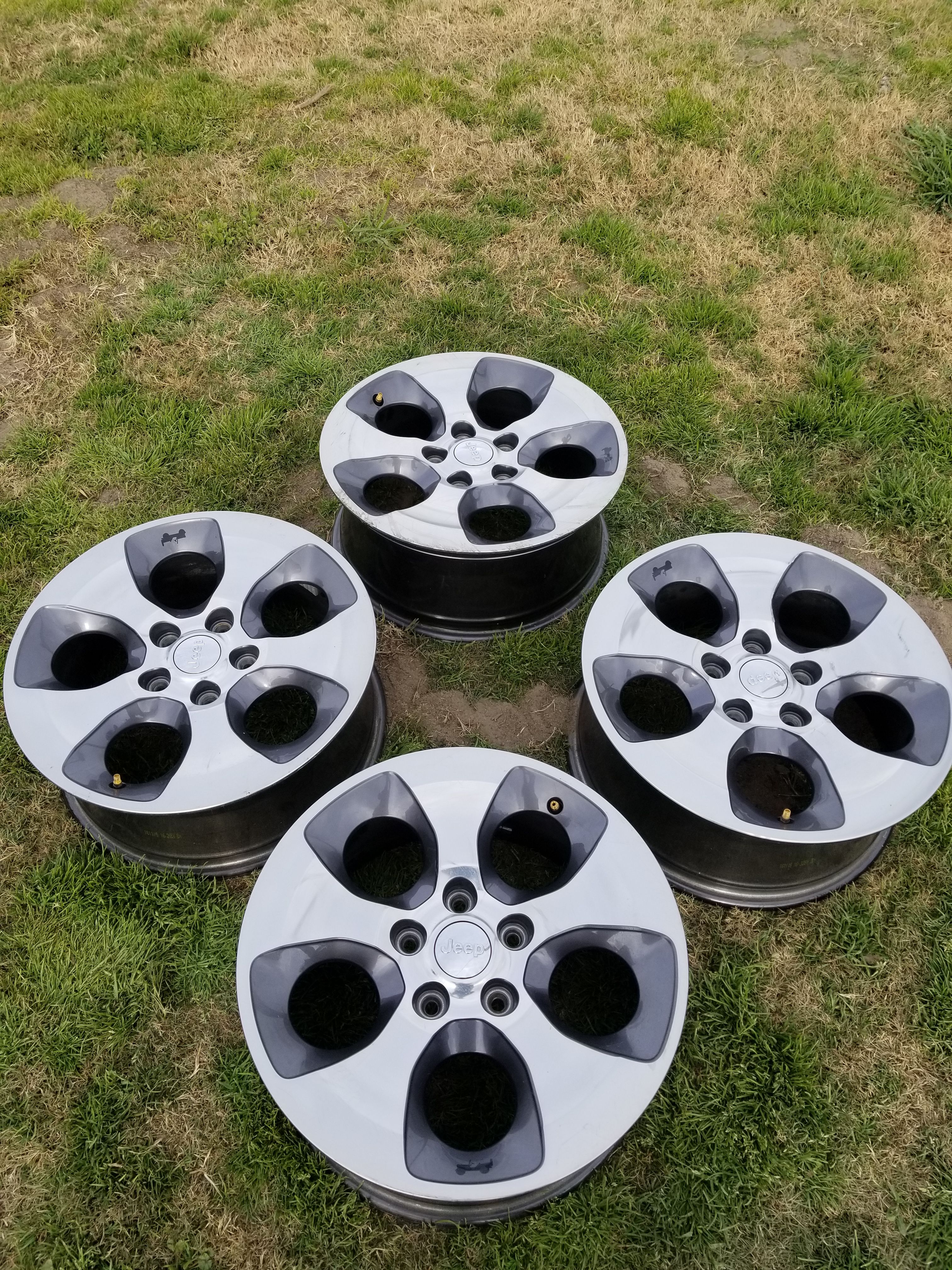 Jeep wheels 18'