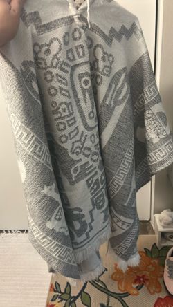 Pancho From Peru White And Grey With Hood 