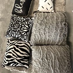 Decorative Pillows And Blankets