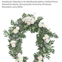 Ling’s Moment flower Garland 