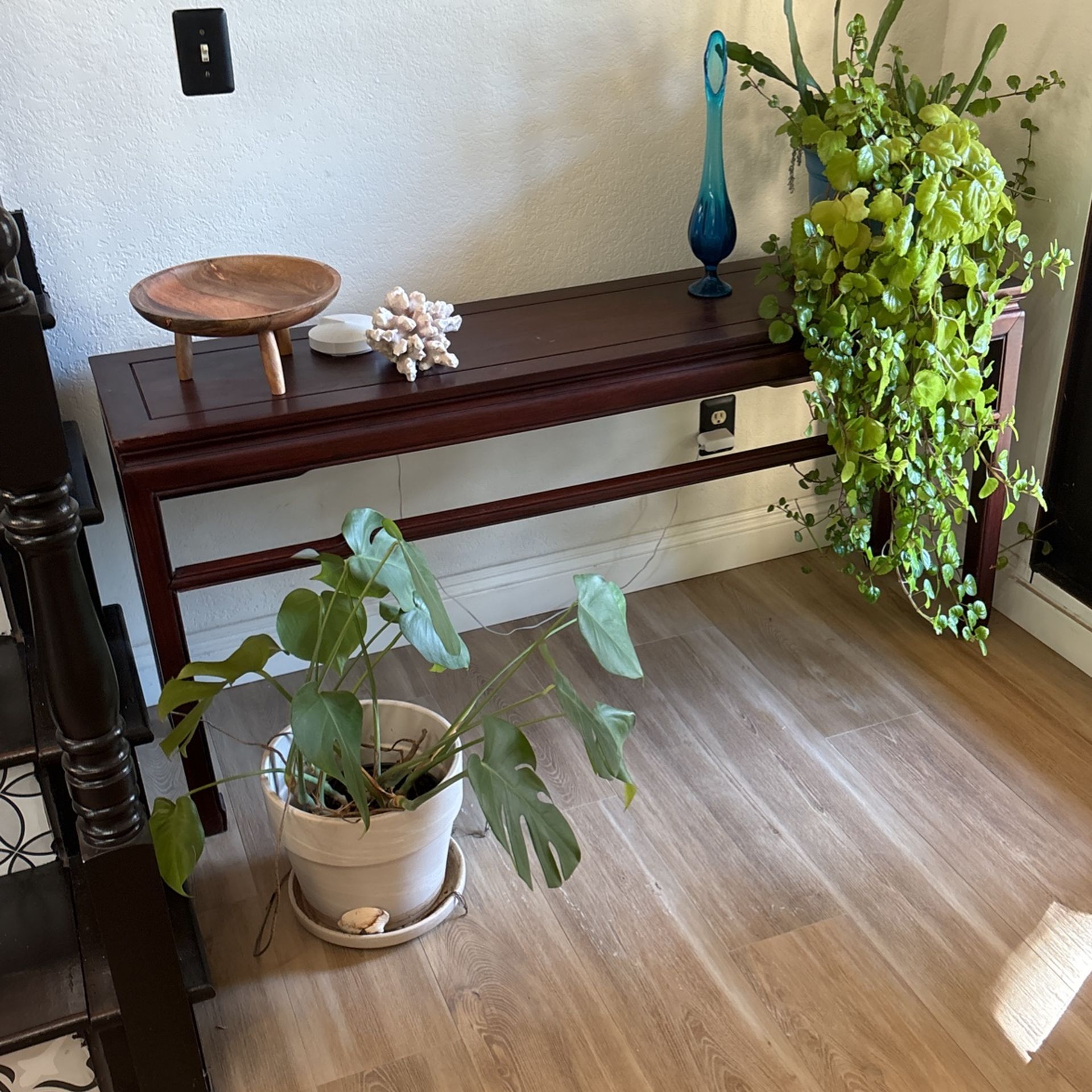 ENTRY SOFA TABLE