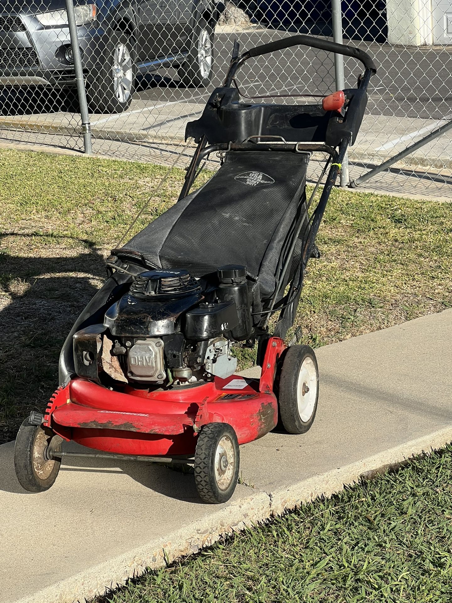 Commercial Lawnmower Snapper With Transmisión . & Trimmer