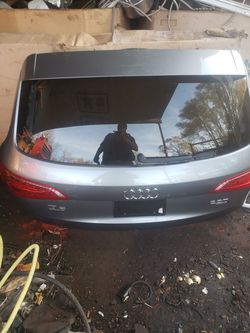 2012 audi q5 rear hatch and both driver side doors