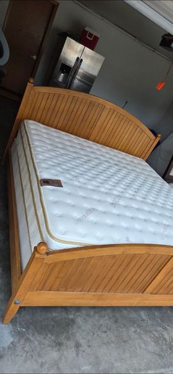 Very Nice King Ethan Allen Bed Frame w/ Newer Saatva Luxury Pillowtop Mattress and Boxsprings