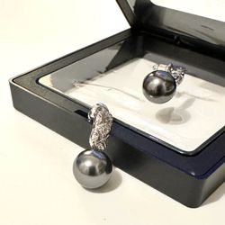 Stud Earrings