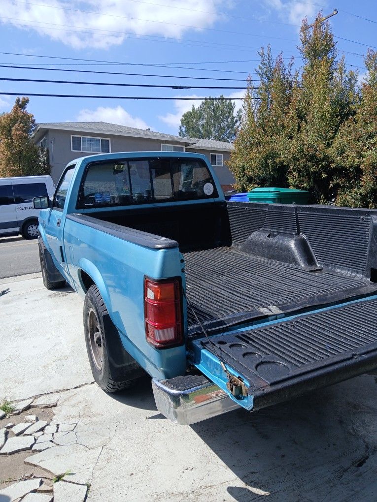 1992 Dodge Dakota