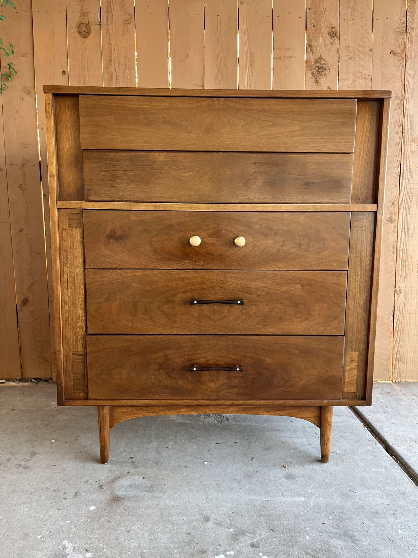 Mid Century Kroehler 5 Drawer Highboy Dresser