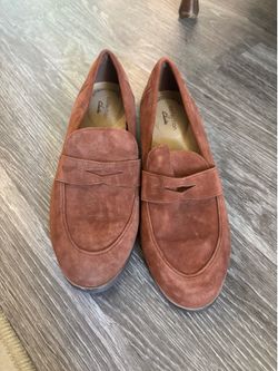 Women’s flats / Clarks size 7.5