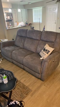 Reclining couch