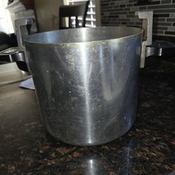 6 Qt Chicken Bucket Pressure Cooker $20