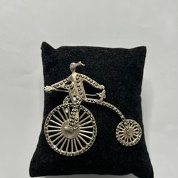 Vintage 925 sterling silver bicycle pin or brooch 