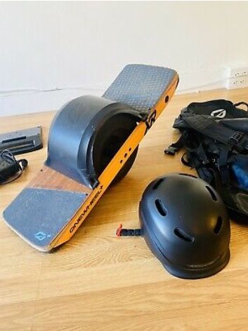 Onewheel XR Plus - 476 Miles! - XR Backpack, Charger, Extra Bumper, Large Helmet