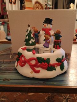 Musical Twirling Skaters