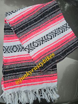New pink falsa Mexican blanket