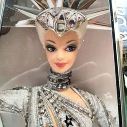 Barbie Silver Statue Of Liberty Perfect Never Out Of Box $200 Perfect