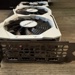 Gigabyte GeForce RTX 2070 SUPER Gaming OC 3X 8GB GDDR6 - White