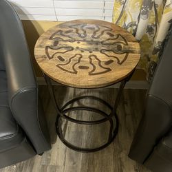Pottery Barn end Table