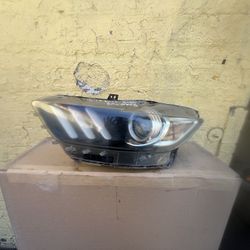 2015-2018 Ford Mustang Driver Headlight 