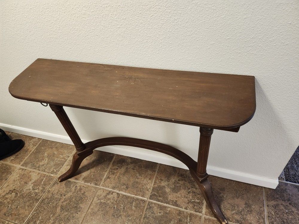 Wooden Leaning Accent Table
