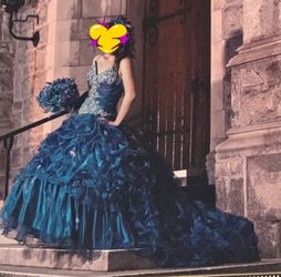 Quinceñera dress