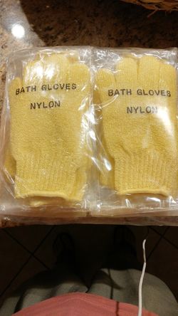 Nylon bath gloves