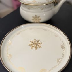 Vintage Asta Enamel  Kettle With Matching Plate 