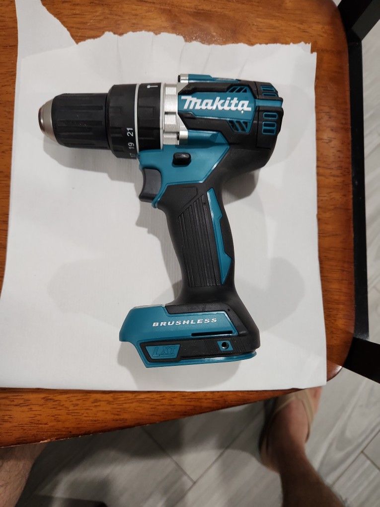 Makita 18v 1/2" Hammer Drill