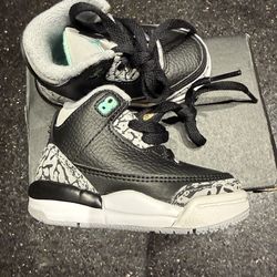 Nike Air Jordan 3 Retro Green NEW IN BOX! Size 3C