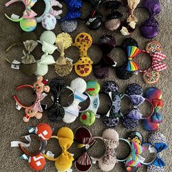 DISNEY EARS 