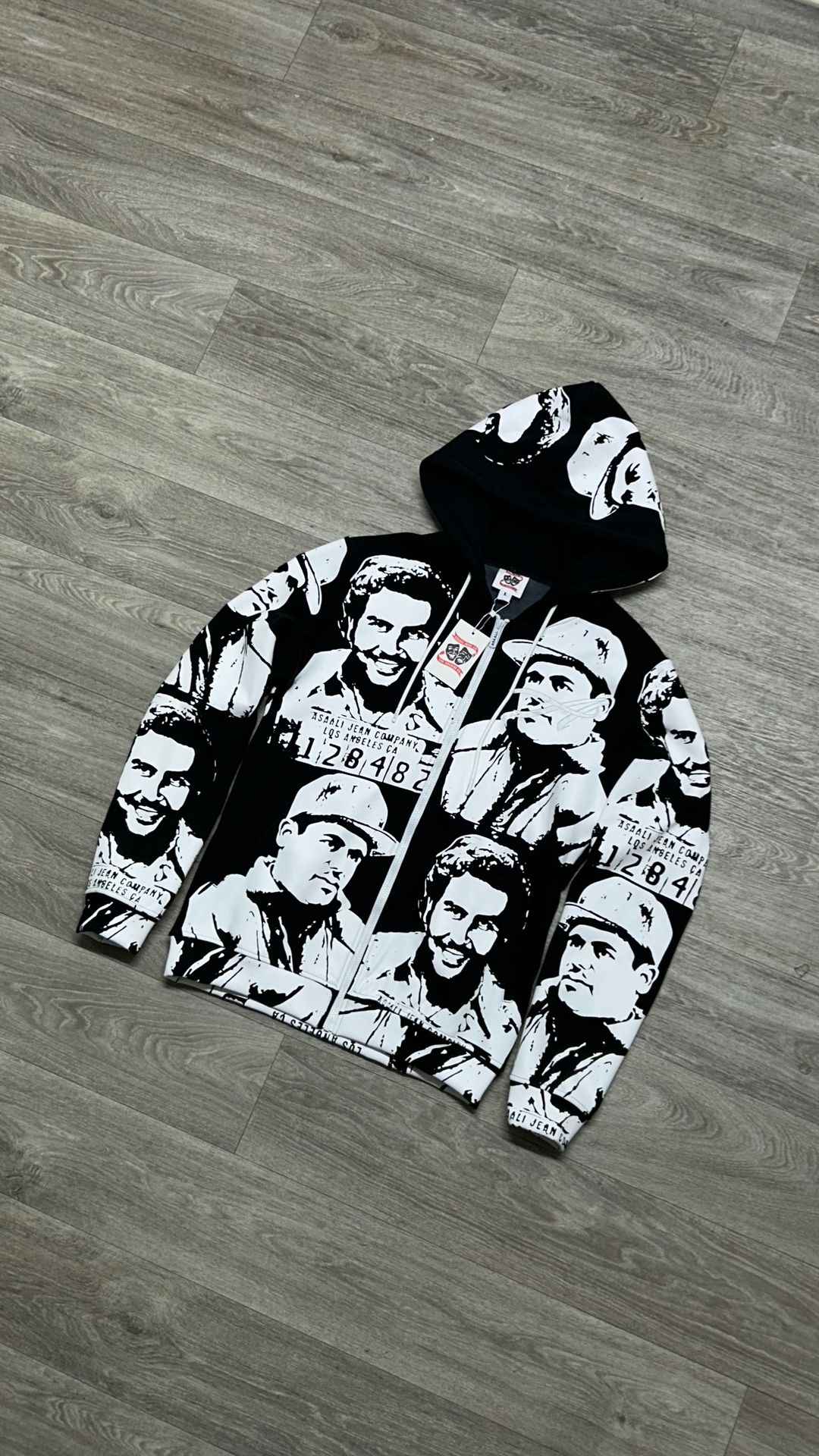 Asaali Zip Up