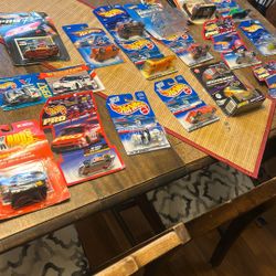 Hot wheel lot 20 total cars