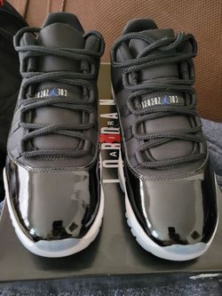 Jordan 11 low space jam size 9,10,11 (NO TRADES PRICE IS FIRM)