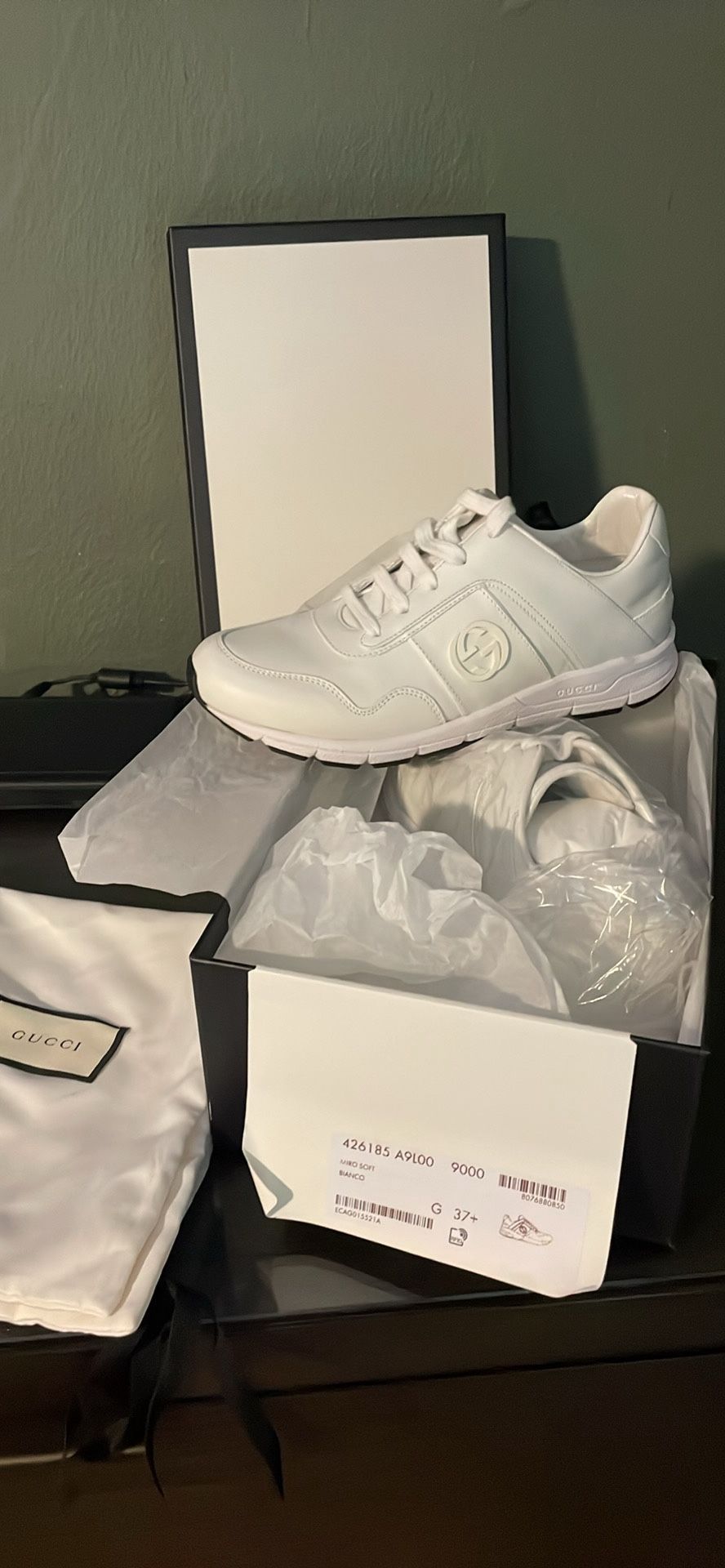 Women’s Sneaker
