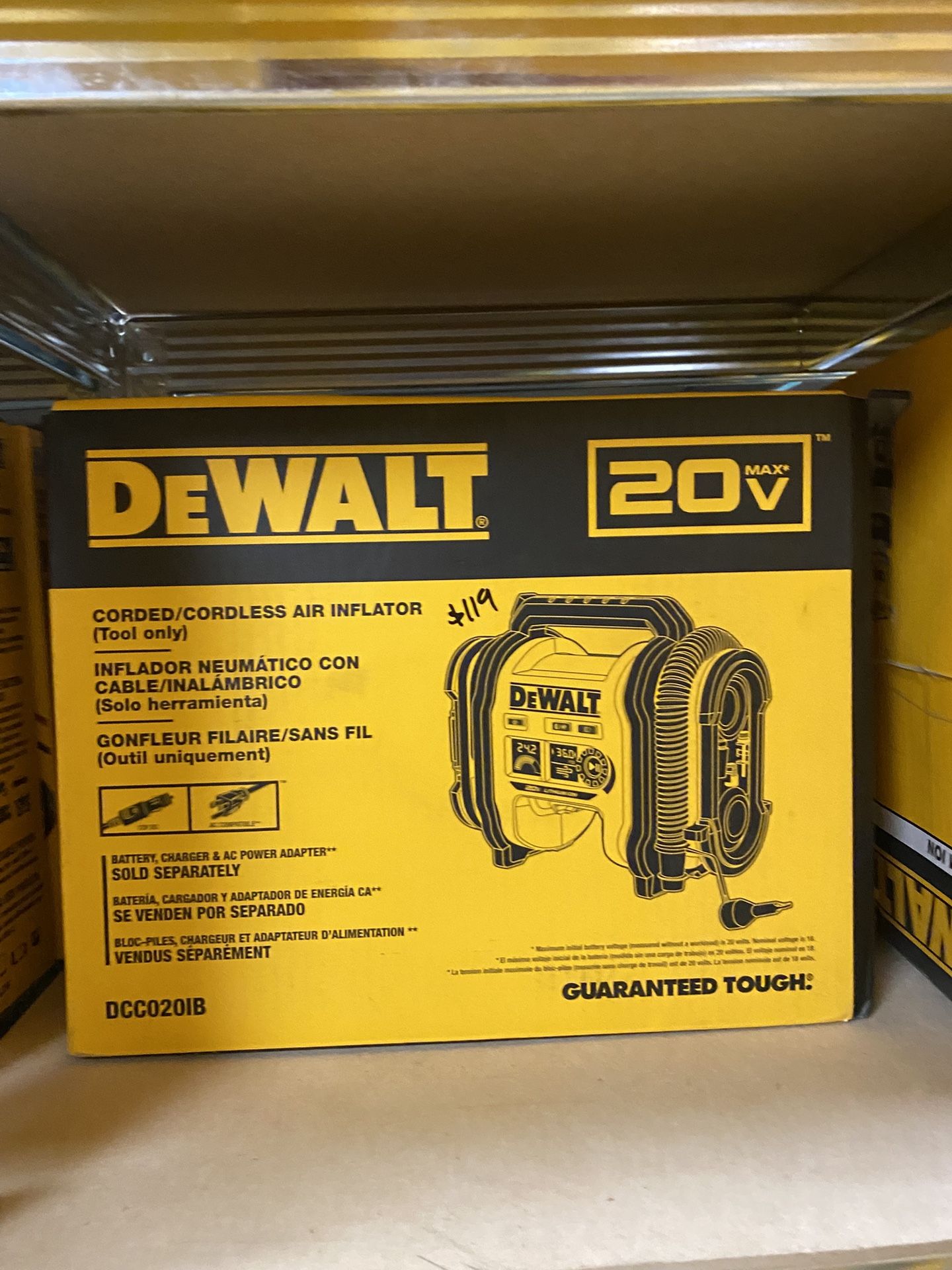 DEWALT 20V MAX Cordless Electric Portable Inflator (Tool Only)