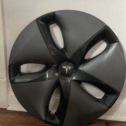 Tesla 4 Wheel Hub Caps
