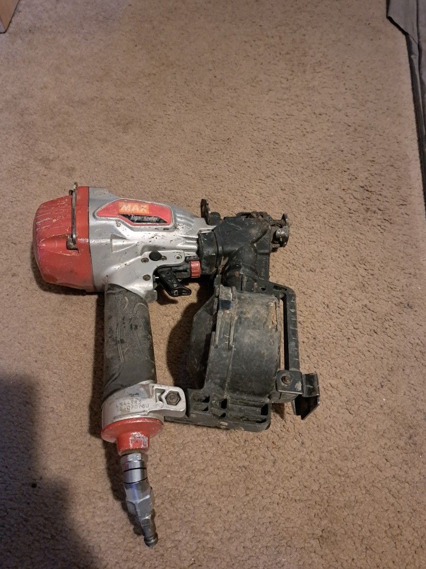 Max Coil 