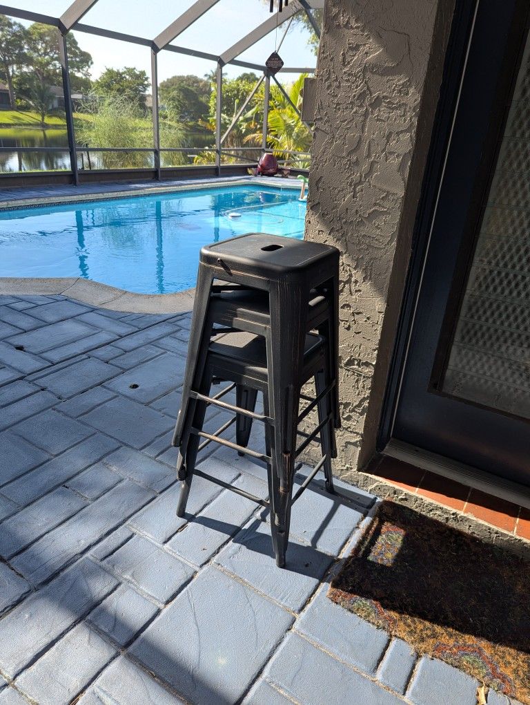 Bar Stools 