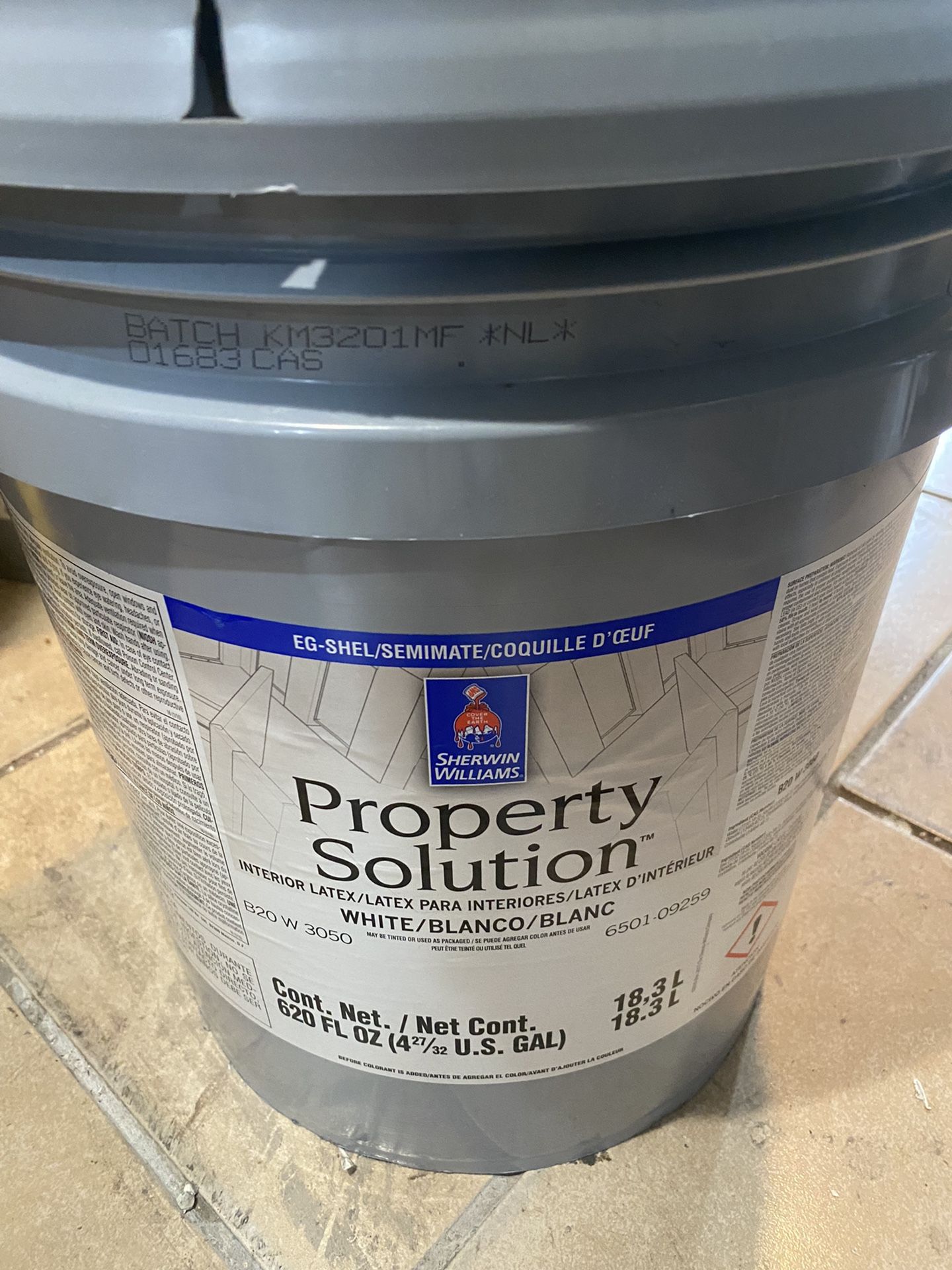 Interior Off-White Paint. #7008 Alabaster. 5 Gallons