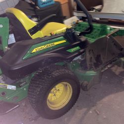 John Deer Zero Turn 52”